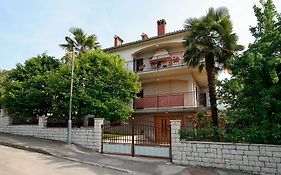 Apartment Ines